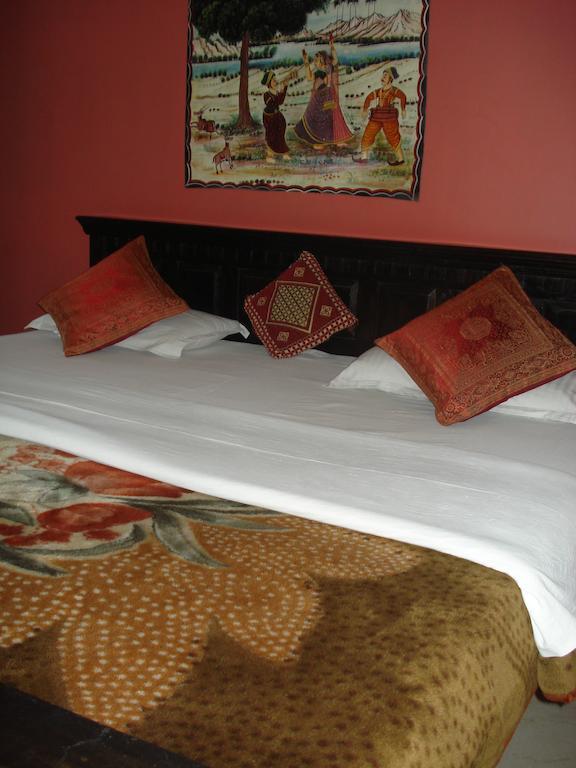 Pushp Guest House Jodhpur  Buitenkant foto